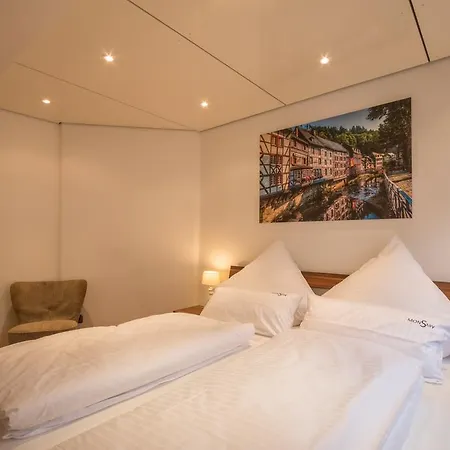 Monstay Ferienwohnung Am Roten Haus