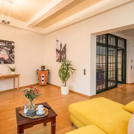 Monstay Ferienwohnung Am Roten Haus Dom wakacyjny *